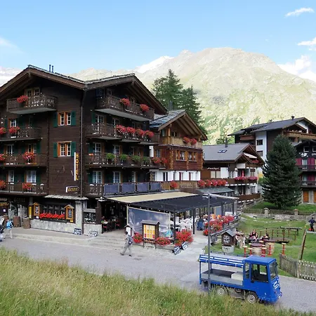 Apartment Alphubel Peak & Unlimited Appartement-fewo Peak 05 By Interhome *
